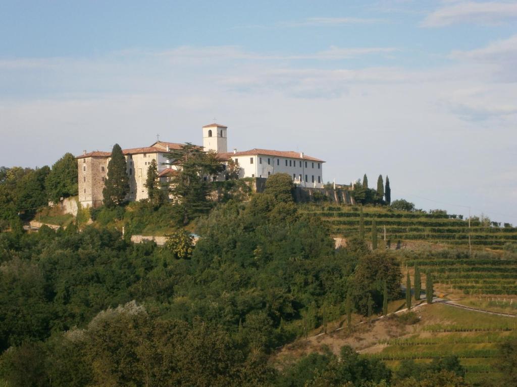 Le Badie Wine Resort Rosazzo Bagian luar foto